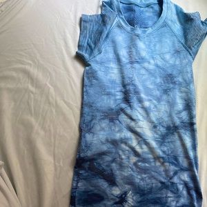 Lulu lemon size 2 swifley tech